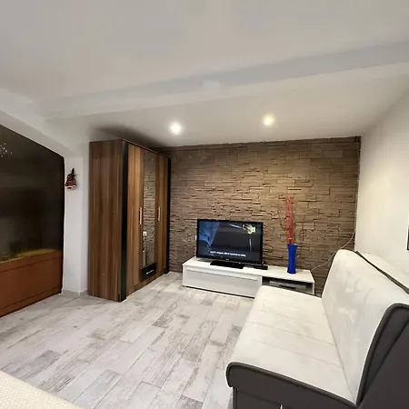 Yasmin Breeze Apartmán *